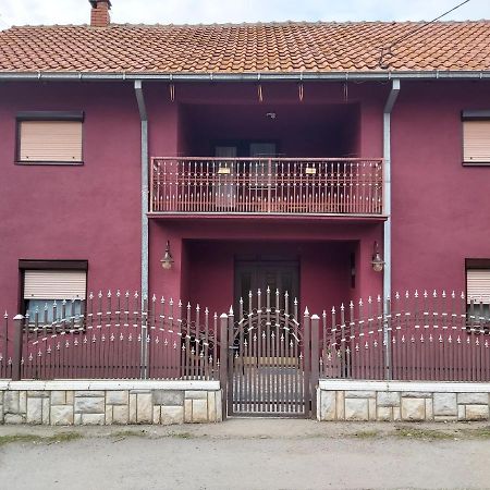 Amos Hostal Paraćin Exterior foto